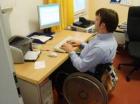 Bequem online von zu Hause aus arbeiten im Home-Office Job am PC und Internet